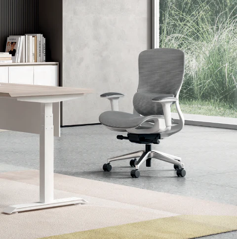 Carmen Staff Chair